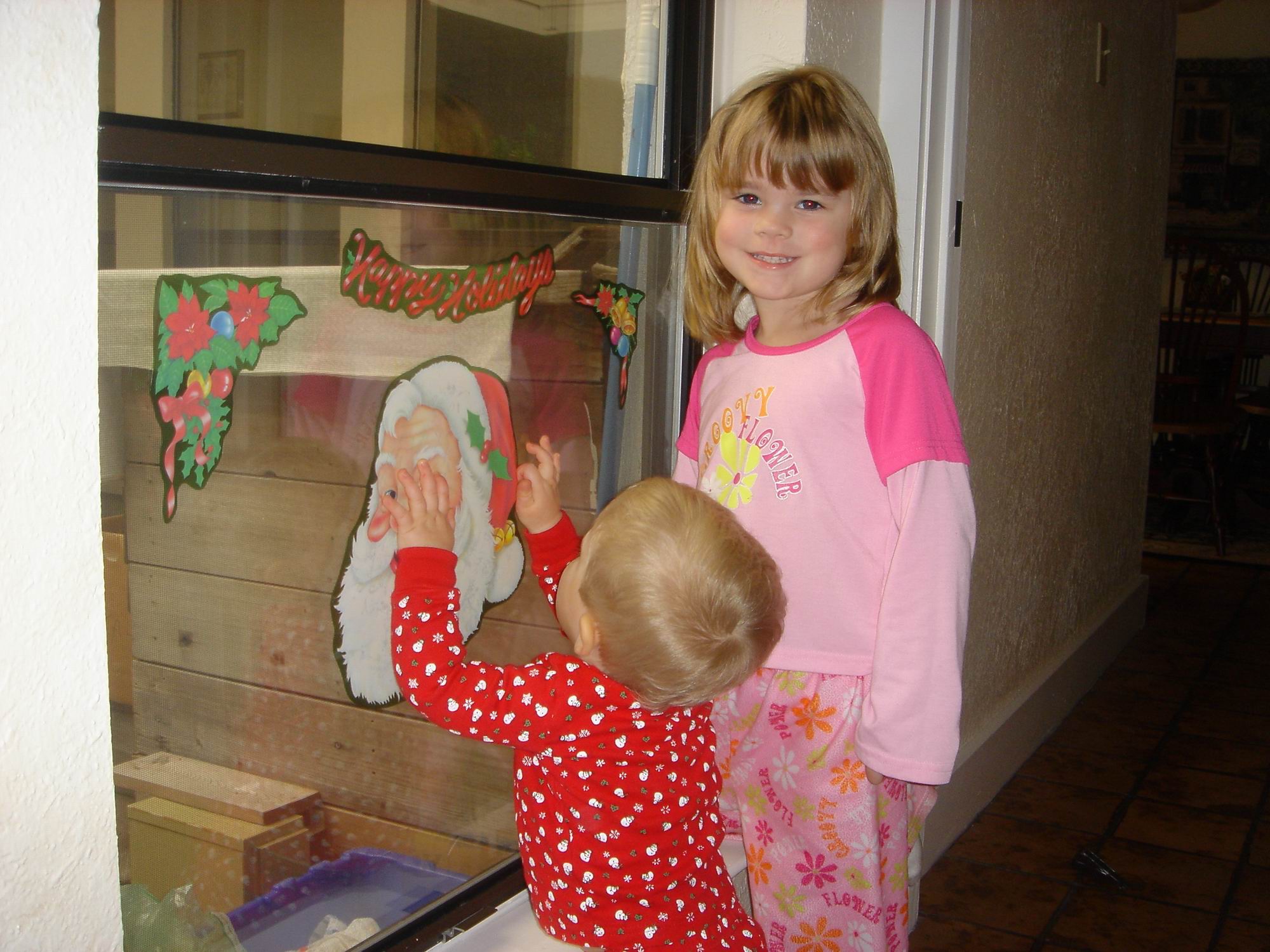 2005-12-09-Christmas Kyla Ian.jpg